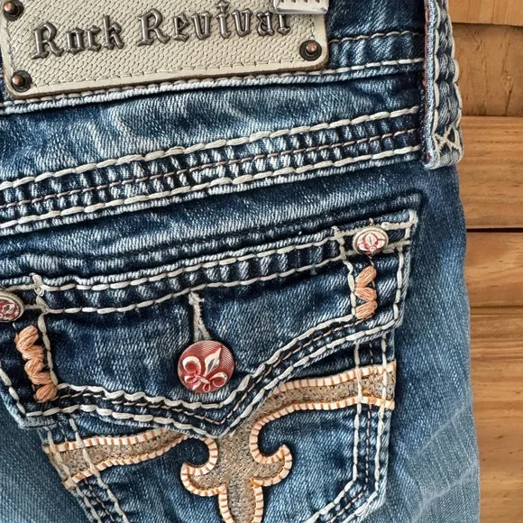 Rock Revival jeans size 27 Angie Capri beautiful detailing. SALE PRICE - Picture 6 of 11